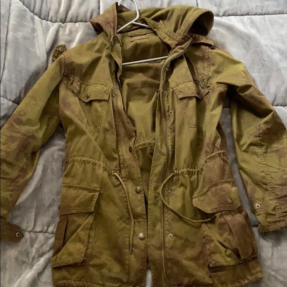 Green Talula Aritzia Jacket - Picture 1 of 1